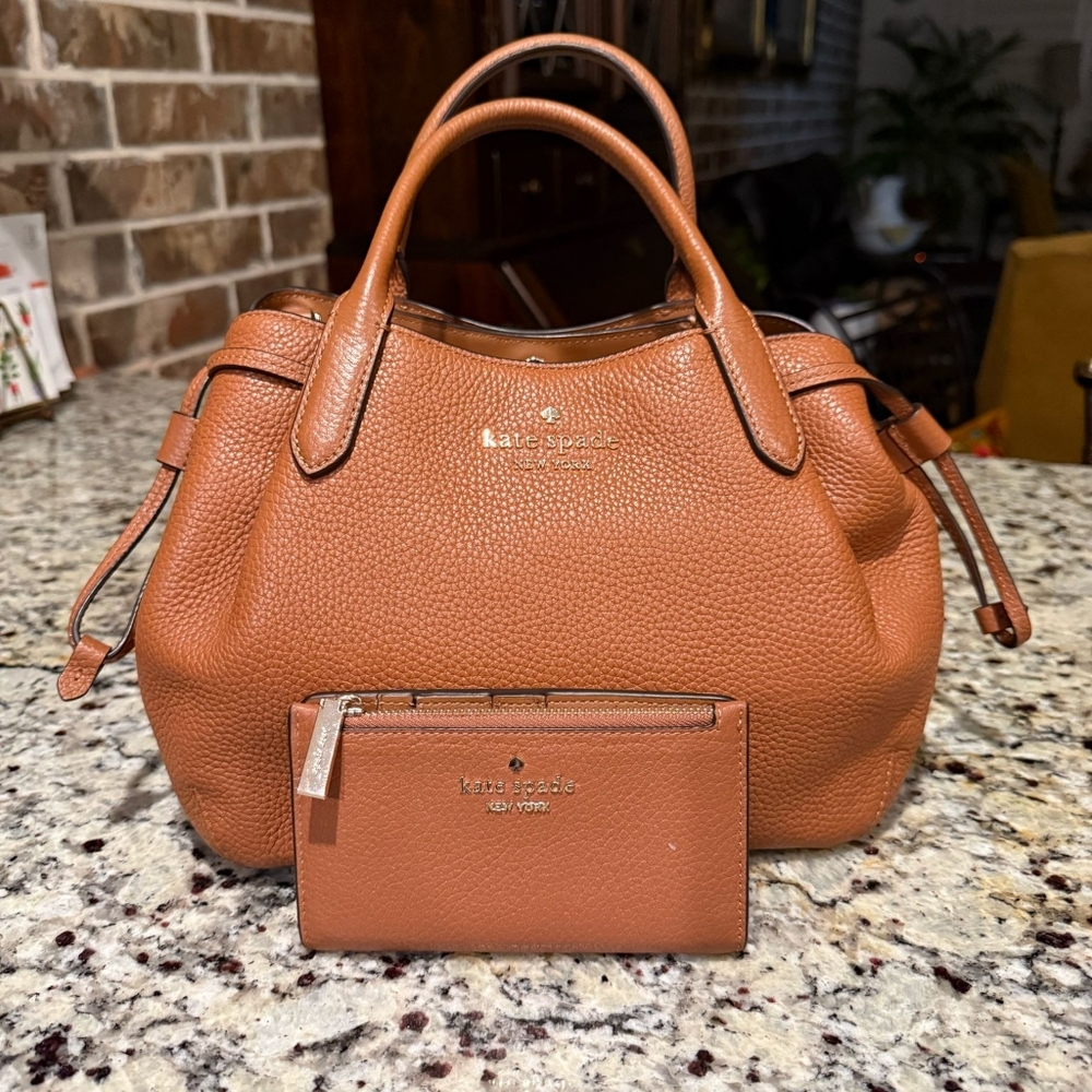 Kate Spade Brown Leather Handbag and Wallet Set 10x8
